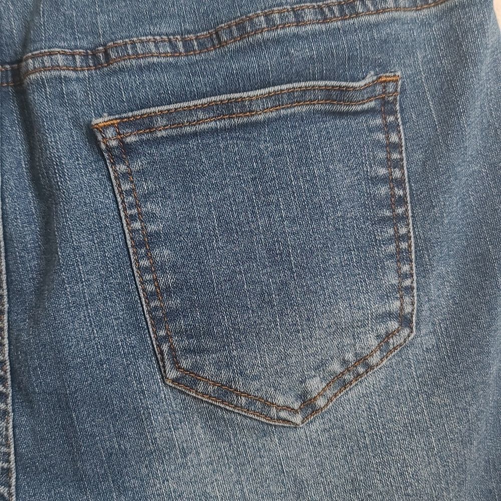 PLUS SIZE SHEIN WOMAN'S JEAN SHORTS - Picture 7 of 10